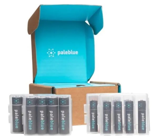 Pale Blue Oppladbare batteri - Kit med 8xAA og 8xAAA